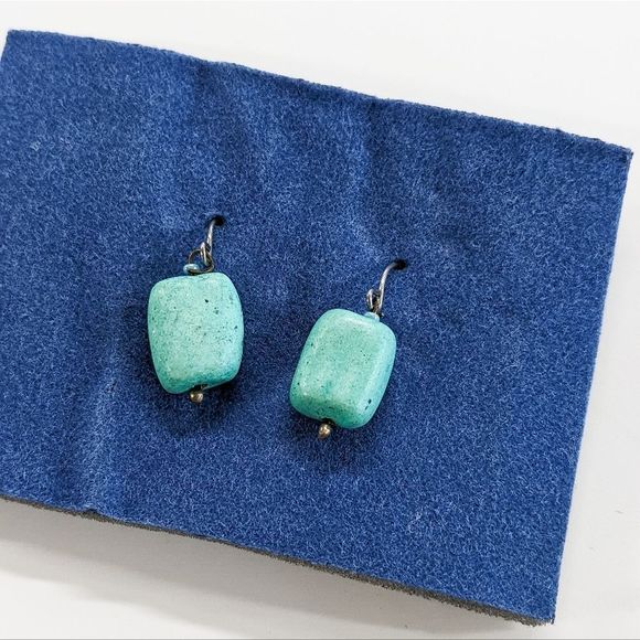 Avon Necklace & Earring Gift Set - Picture 4 of 5